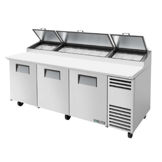 TRUE - Refrigeradores, Mesa de preparación de pizza - 3 secciones - TPP-AT-93-HC